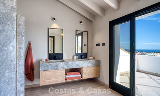 Luxueux penthouse avec vue sur la mer à vendre dans une communauté fermée sur le très convoité Golden Mile de Marbella 778592 