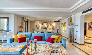 Luxueux penthouse avec vue sur la mer à vendre dans une communauté fermée sur le très convoité Golden Mile de Marbella 778602 