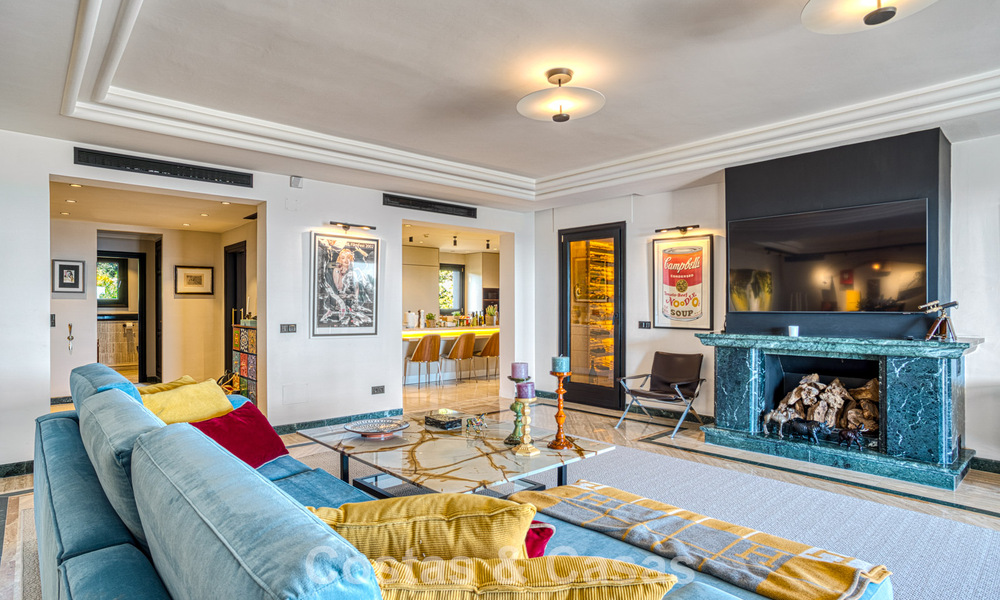 Luxueux penthouse avec vue sur la mer à vendre dans une communauté fermée sur le très convoité Golden Mile de Marbella 778604