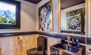 Luxueux penthouse avec vue sur la mer à vendre dans une communauté fermée sur le très convoité Golden Mile de Marbella 778607 