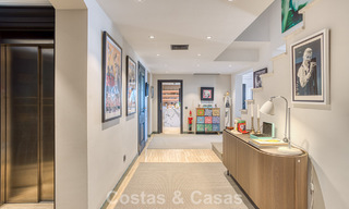 Luxueux penthouse avec vue sur la mer à vendre dans une communauté fermée sur le très convoité Golden Mile de Marbella 778609 