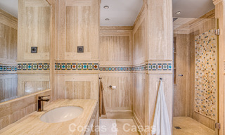 Luxueux penthouse avec vue sur la mer à vendre dans une communauté fermée sur le très convoité Golden Mile de Marbella 778617 