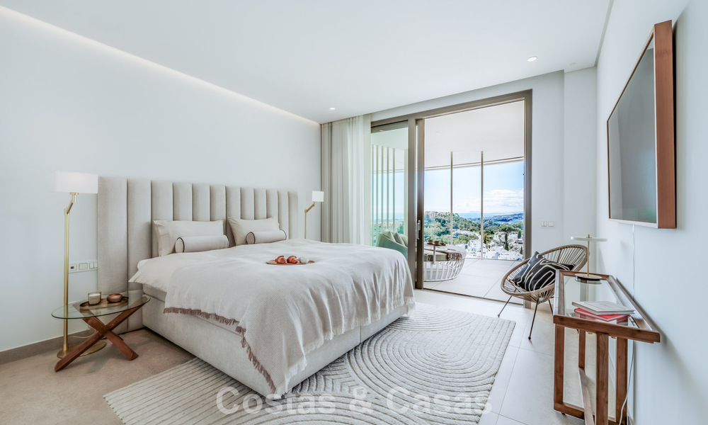 Appartement de prestige de 3 chambres à vendre avec vue sur la mer, le golf et les montagnes à La Quinta, Marbella - Benahavis 778728