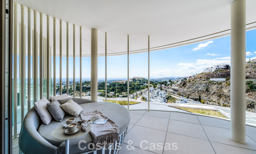 Appartement de prestige de 3 chambres à vendre avec vue sur la mer, le golf et les montagnes à La Quinta, Marbella - Benahavis 778729