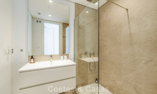 Appartement de prestige de 3 chambres à vendre avec vue sur la mer, le golf et les montagnes à La Quinta, Marbella - Benahavis 778732 