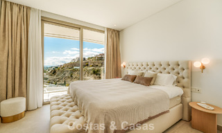 Appartement de prestige de 3 chambres à vendre avec vue sur la mer, le golf et les montagnes à La Quinta, Marbella - Benahavis 778736 