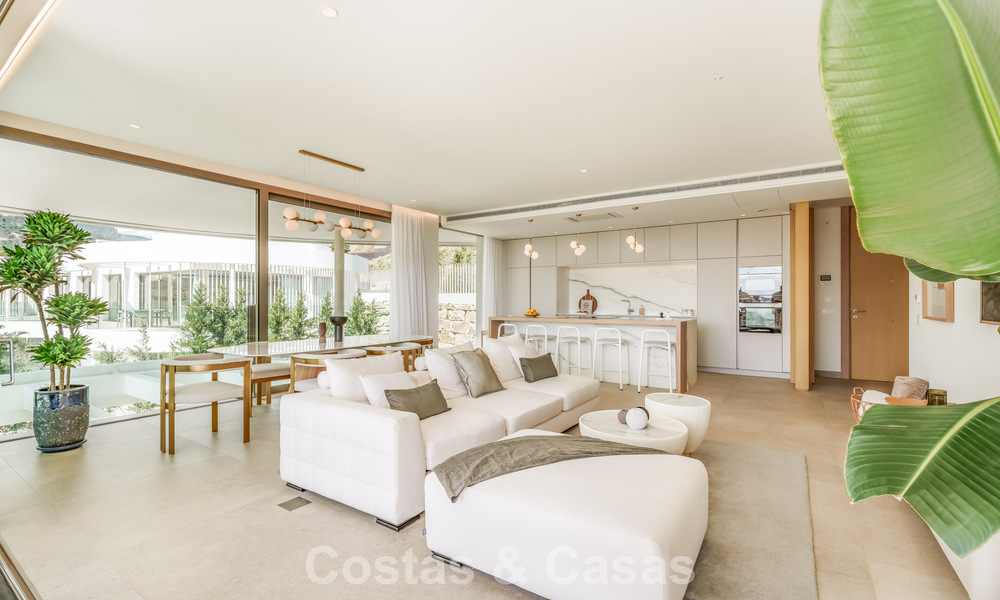 Appartement de prestige de 3 chambres à vendre avec vue sur la mer, le golf et les montagnes à La Quinta, Marbella - Benahavis 778740