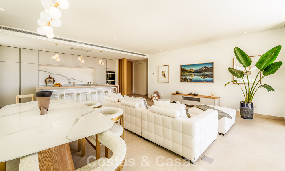 Appartement de prestige de 3 chambres à vendre avec vue sur la mer, le golf et les montagnes à La Quinta, Marbella - Benahavis 778741