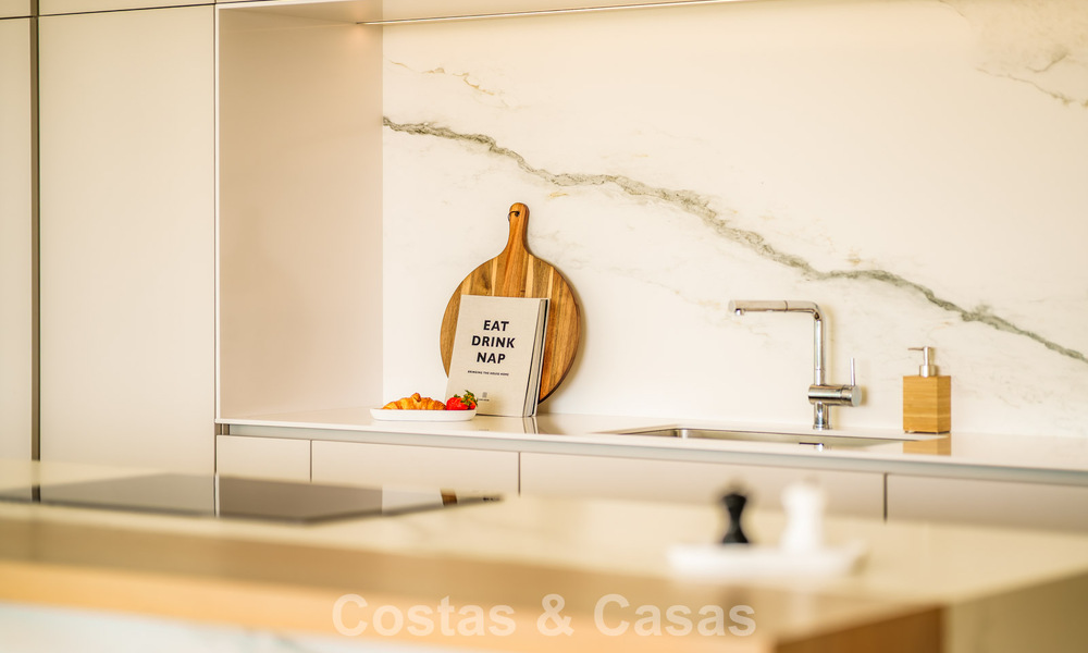 Appartement de prestige de 3 chambres à vendre avec vue sur la mer, le golf et les montagnes à La Quinta, Marbella - Benahavis 778742