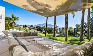 Villa moderne prête à emménager à vendre, en bordure du terrain de golf dans un quartier recherché de Marbella - Benahavis 778669 