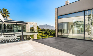 Villa moderne prête à emménager à vendre, en bordure du terrain de golf dans un quartier recherché de Marbella - Benahavis 778692 