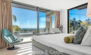 Villa moderne prête à emménager à vendre, en bordure du terrain de golf dans un quartier recherché de Marbella - Benahavis 778699 