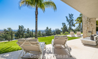 Villa moderne prête à emménager à vendre, en bordure du terrain de golf dans un quartier recherché de Marbella - Benahavis 778717 