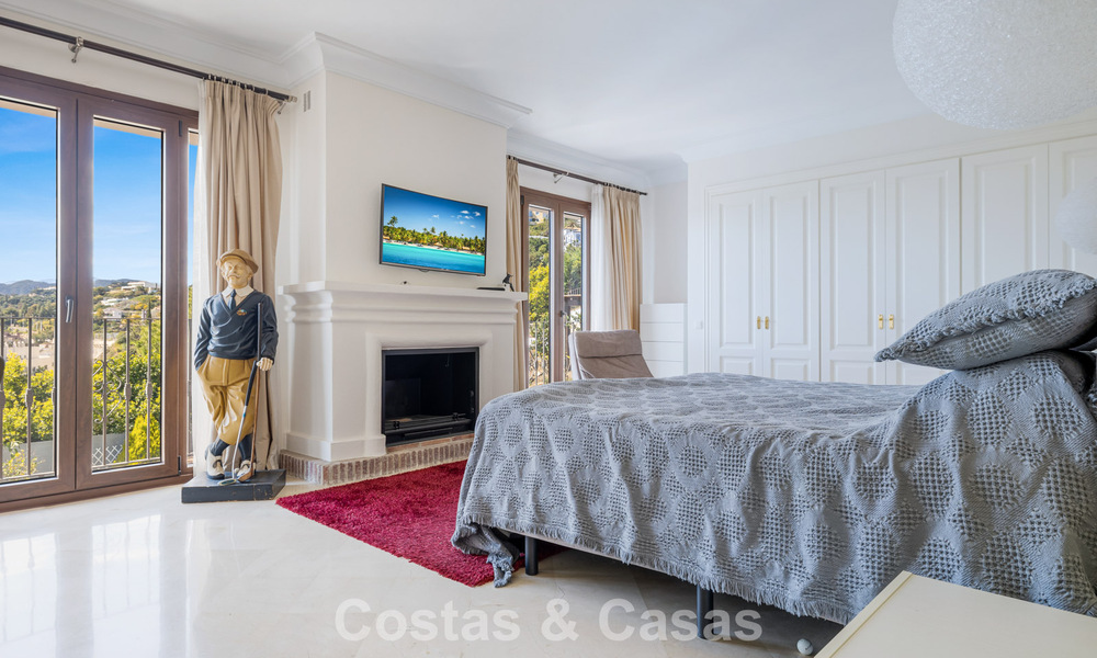 Spacieuse maison de ville à vendre avec vue sur la mer dans une urbanisation fermée dans les collines de Marbella - Benahavis 778935