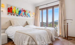 Spacieuse maison de ville à vendre avec vue sur la mer dans une urbanisation fermée dans les collines de Marbella - Benahavis 778953 