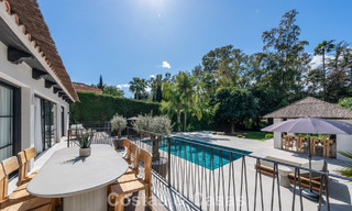 Villa de luxe contemporaine rénovée, prête à emménager, à vendre au cœur de la vallée du golf de Nueva Andalucia, Marbella 778820 