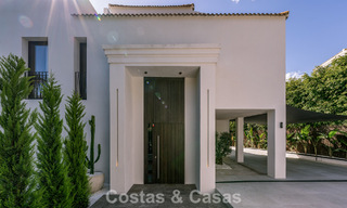 Villa de luxe contemporaine rénovée, prête à emménager, à vendre au cœur de la vallée du golf de Nueva Andalucia, Marbella 778830 