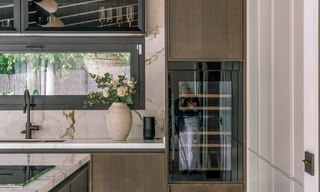 Villa de luxe contemporaine rénovée, prête à emménager, à vendre au cœur de la vallée du golf de Nueva Andalucia, Marbella 778834 