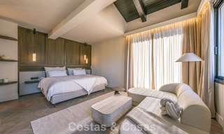 Villa de luxe contemporaine rénovée, prête à emménager, à vendre au cœur de la vallée du golf de Nueva Andalucia, Marbella 778850 