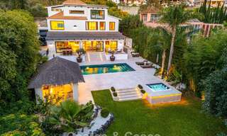 Villa de luxe contemporaine rénovée, prête à emménager, à vendre au cœur de la vallée du golf de Nueva Andalucia, Marbella 796776 