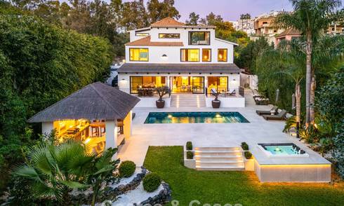Villa de luxe contemporaine rénovée, prête à emménager, à vendre au cœur de la vallée du golf de Nueva Andalucia, Marbella 796777