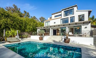 Villa de luxe contemporaine rénovée, prête à emménager, à vendre au cœur de la vallée du golf de Nueva Andalucia, Marbella 796782 
