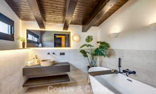 Villa de luxe contemporaine rénovée, prête à emménager, à vendre au cœur de la vallée du golf de Nueva Andalucia, Marbella 796789 