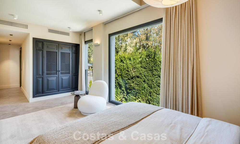 Villa de luxe contemporaine rénovée, prête à emménager, à vendre au cœur de la vallée du golf de Nueva Andalucia, Marbella 796793