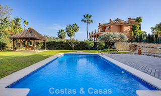 Villa luxueuse à l'architecture unique à vendre entourée de terrains de golf à Benahavis - Marbella 778868 