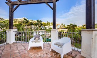 Villa luxueuse à l'architecture unique à vendre entourée de terrains de golf à Benahavis - Marbella 778880 