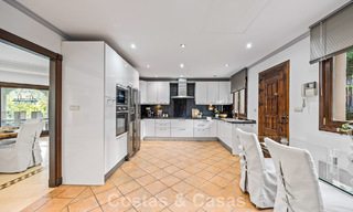 Villa luxueuse à l'architecture unique à vendre entourée de terrains de golf à Benahavis - Marbella 778886 