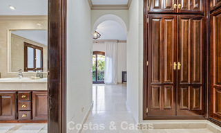 Villa luxueuse à l'architecture unique à vendre entourée de terrains de golf à Benahavis - Marbella 778890 