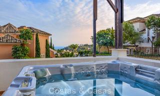 Villa luxueuse à l'architecture unique à vendre entourée de terrains de golf à Benahavis - Marbella 778894 