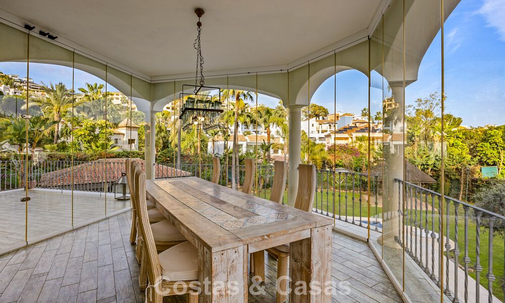 Villa luxueuse à l'architecture unique à vendre entourée de terrains de golf à Benahavis - Marbella 778910