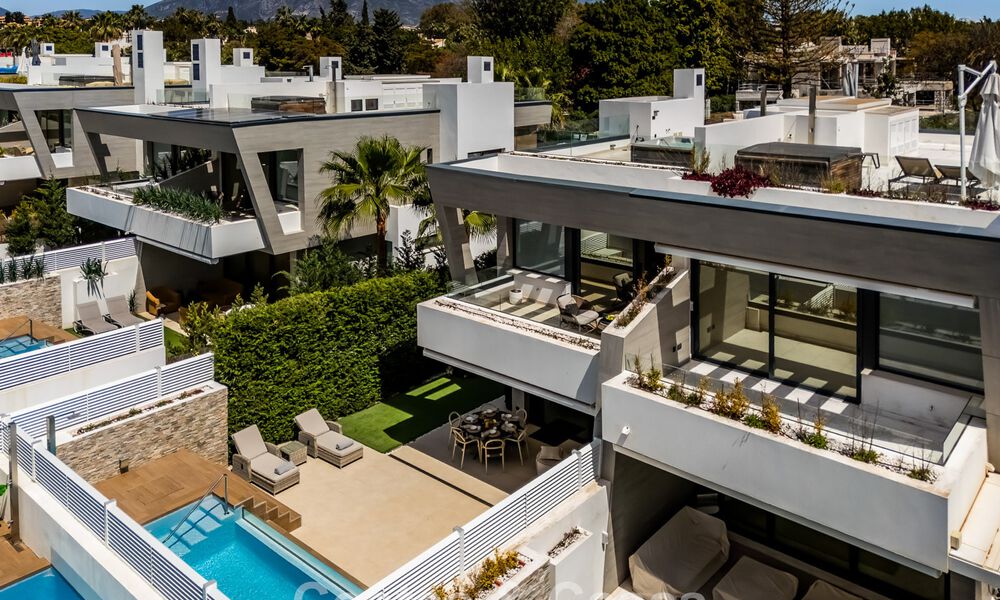 Maison de luxe prête à emménager à vendre à distance de marche de la plage et de Puerto Banus, Marbella 779228