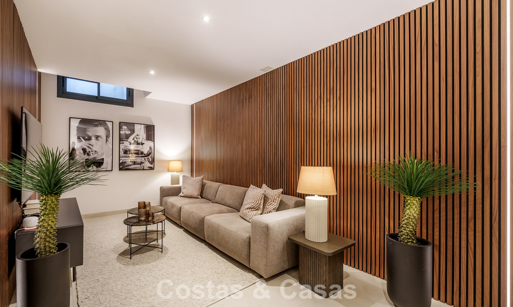 Maison de luxe prête à emménager à vendre à distance de marche de la plage et de Puerto Banus, Marbella 779232