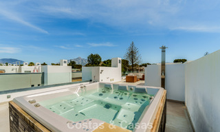 Maison de luxe prête à emménager à vendre à distance de marche de la plage et de Puerto Banus, Marbella 779252 