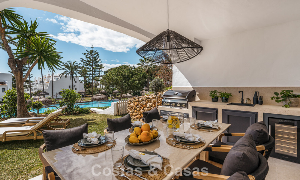 Appartement de plage rénové de première classe avec vue sur la mer à vendre sur le Golden Mile de Marbella 779056