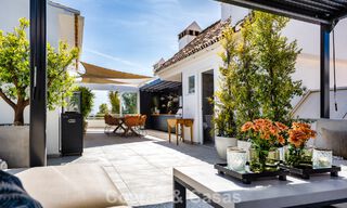 Penthouse en première ligne de golf avec vue sur le golf et la mer à vendre dans une communauté fermée de Nueva Andalucia, Marbella 779088 