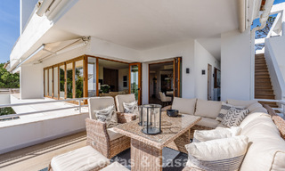 Penthouse en première ligne de golf avec vue sur le golf et la mer à vendre dans une communauté fermée de Nueva Andalucia, Marbella 779109 
