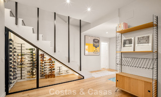 Maison rénovée dans un style andalou intemporel avec vue sur la mer à vendre située sur le Golden Mile de Marbella 778982 