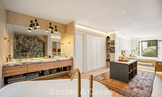 Maison rénovée dans un style andalou intemporel avec vue sur la mer à vendre située sur le Golden Mile de Marbella 778988 
