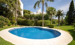 Maison rénovée dans un style andalou intemporel avec vue sur la mer à vendre située sur le Golden Mile de Marbella 778996 