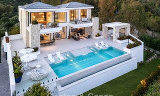 Villa de luxe moderniste flambant neuve à vendre dans le quartier résidentiel exclusif et fermé de La Quinta, Marbella - Benahavis 778998 