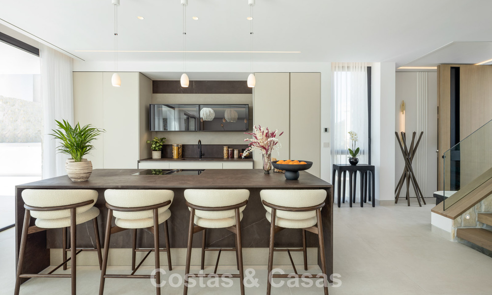 Villa de luxe moderniste flambant neuve à vendre dans le quartier résidentiel exclusif et fermé de La Quinta, Marbella - Benahavis 779020