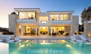Villa de luxe moderniste flambant neuve à vendre dans le quartier résidentiel exclusif et fermé de La Quinta, Marbella - Benahavis 779037 