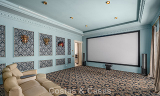 Remarquable palais présidentiel à vendre dans la prestigieuse communauté fermée de Sierra Blanca à Marbella 779311 