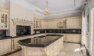 Remarquable palais présidentiel à vendre dans la prestigieuse communauté fermée de Sierra Blanca à Marbella 779323 