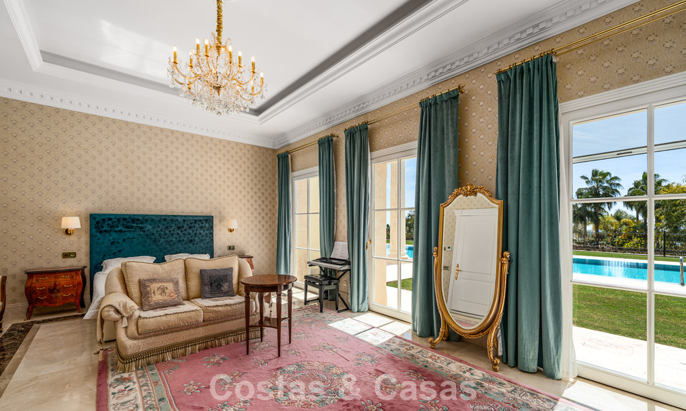Remarquable palais présidentiel à vendre dans la prestigieuse communauté fermée de Sierra Blanca à Marbella 779341