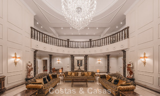 Remarquable palais présidentiel à vendre dans la prestigieuse communauté fermée de Sierra Blanca à Marbella 779349 